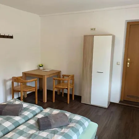 Gasthof Baeren Hostal *